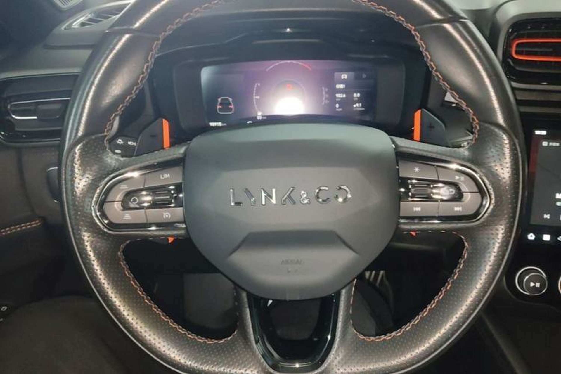 Used Lynk & Co 02 Hatchback 2021 2.0TD Halo Steering Wheel