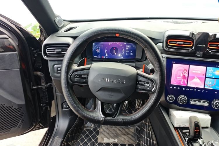 Used Lynk & Co 02 Hatchback 2021 2.0TD Halo Steering Wheel