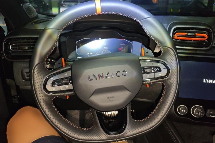 Used Lynk & Co 02 Hatchback 2021 2.0TD Halo Driving Control Kit Edition Steering Wheel