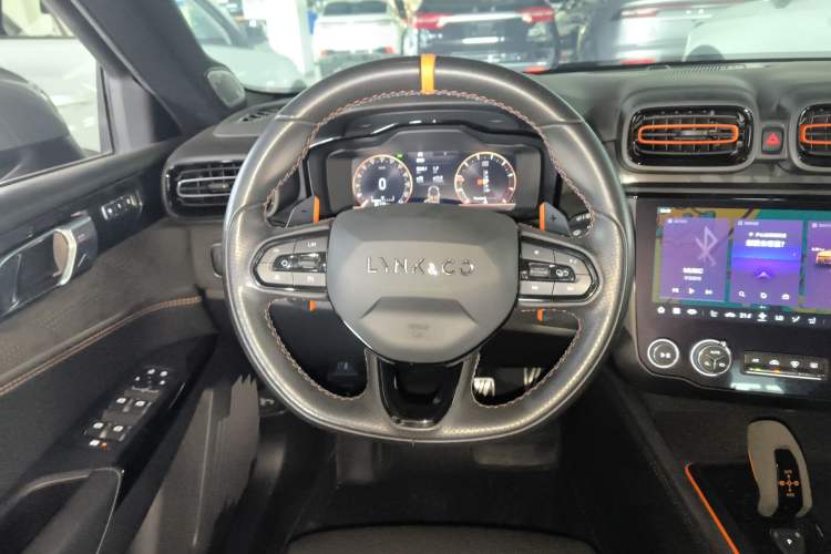 Used Lynk & Co 02 Hatchback 2021 2.0TD Halo Steering Wheel