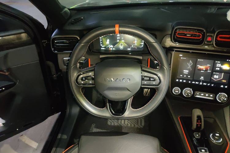 Used Lynk & Co 02 Hatchback 2021 2.0TD Halo Steering Wheel