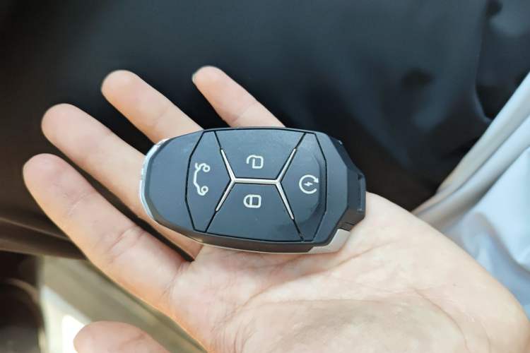 Used Lynk & Co 02 Hatchback 2021 2.0TD Halo Driving Control Kit Edition Vehicle Key
