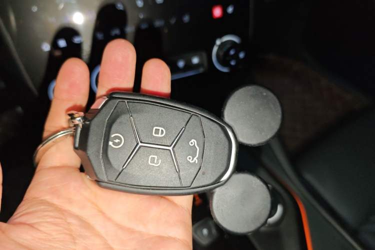 Used Lynk & Co 02 Hatchback 2021 2.0TD Halo Vehicle Key