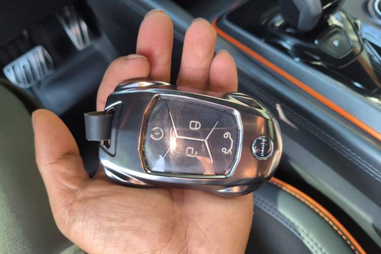 Used Lynk & Co 02 Hatchback 2021 2.0TD Halo Vehicle Key
