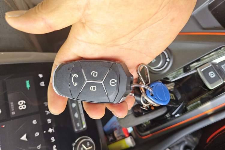Used Lynk & Co 02 Hatchback 2021 2.0TD Halo Vehicle Key