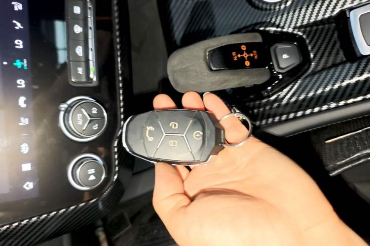 Used Lynk & Co 02 Hatchback 2021 2.0TD Halo Driving Control Kit Edition Vehicle Key