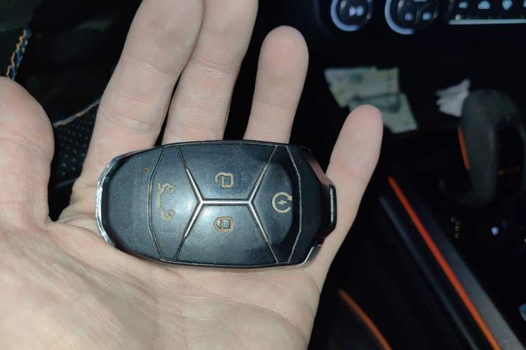 Used Lynk & Co 02 Hatchback 2021 2.0TD Halo Driving Control Kit Edition Vehicle Key