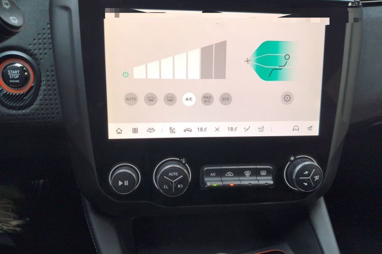 Used Lynk & Co 02 Hatchback 2021 2.0TD Halo Audio And AC Panel