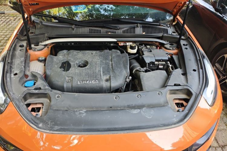 Used Lynk & Co 02 Hatchback 2021 2.0TD Halo Driving Control Kit Edition Engine Bay
