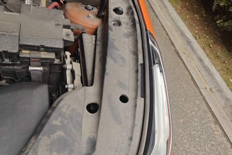 Used Lynk & Co 02 Hatchback 2021 2.0TD Halo Engine Bay Left