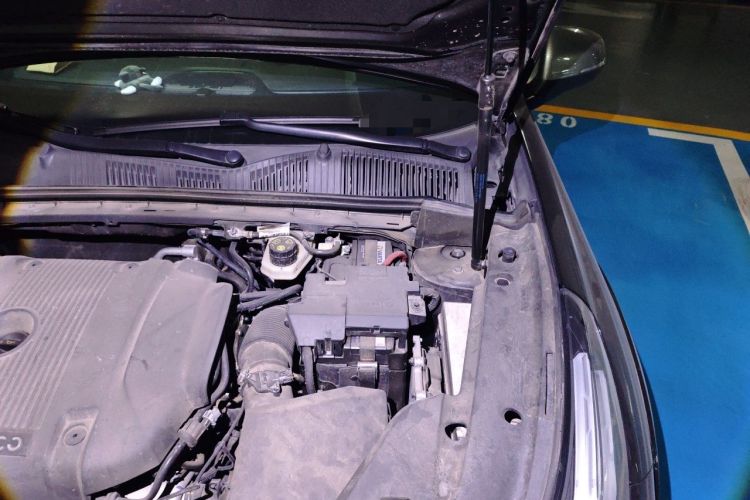 Used Lynk & Co 02 Hatchback 2021 2.0TD Halo Engine Bay Left