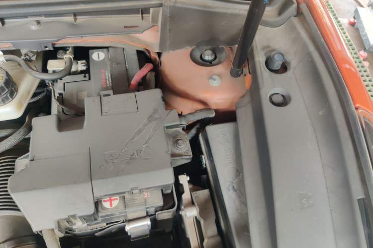Used Lynk & Co 02 Hatchback 2021 2.0TD Halo Engine Bay Left