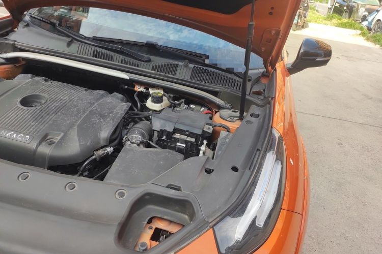 Used Lynk & Co 02 Hatchback 2021 2.0TD Halo Driving Control Kit Edition Engine Bay Left
