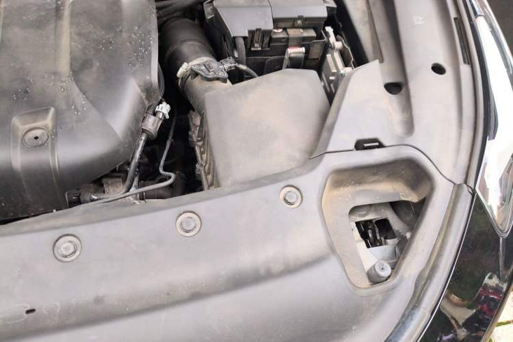 Used Lynk & Co 02 Hatchback 2021 2.0TD Halo Engine Bay Left