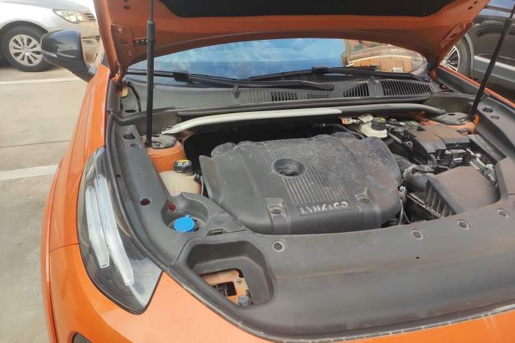 Used Lynk & Co 02 Hatchback 2021 2.0TD Halo Driving Control Kit Edition Engine Bay Right