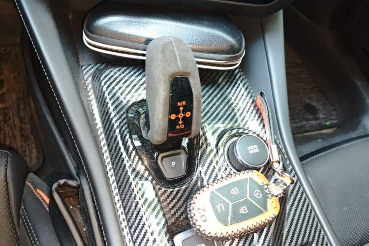 Used Lynk & Co 02 Hatchback 2021 2.0TD Halo Driving Control Kit Edition Gear Lever