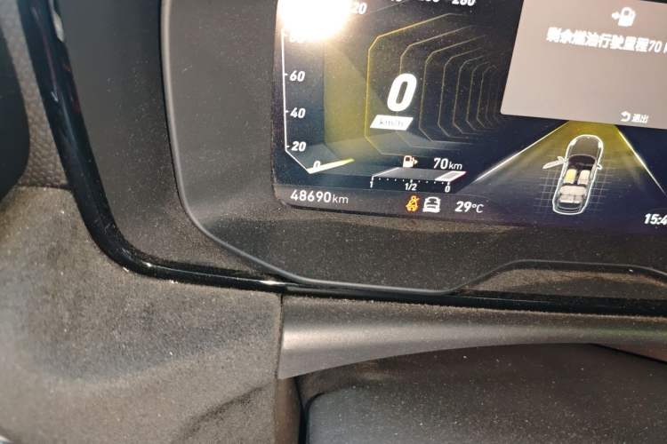 Used Lynk & Co 02 Hatchback 2021 2.0TD Halo Driving Control Kit Edition Odometer Close Up