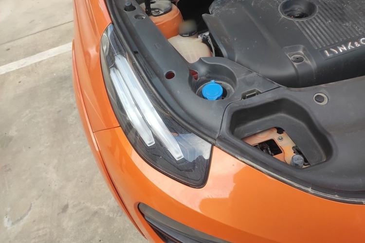 Used Lynk & Co 02 Hatchback 2021 2.0TD Halo Driving Control Kit Edition Right Front Headlight