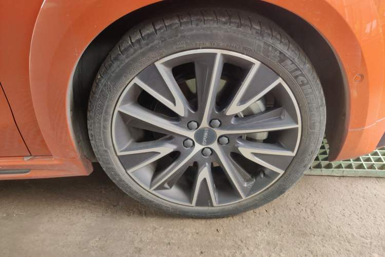 Used Lynk & Co 02 Hatchback 2021 2.0TD Halo Right Front Wheel Hub