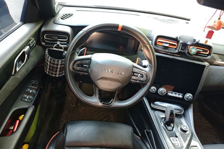 Used Lynk & Co 02 Hatchback 2021 2.0TD Halo Driving Control Kit Edition Steering Wheel