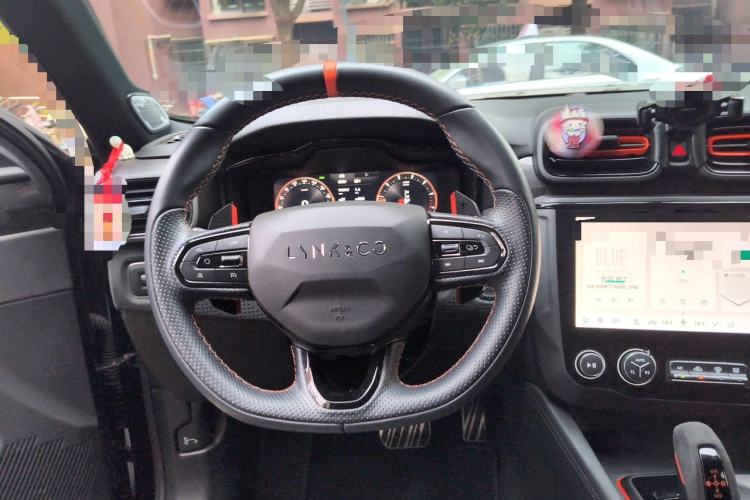 Used Lynk & Co 02 Hatchback 2021 2.0TD Halo Steering Wheel