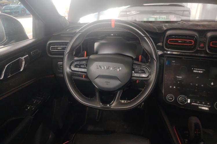 Used Lynk & Co 02 Hatchback 2021 2.0TD Halo Steering Wheel