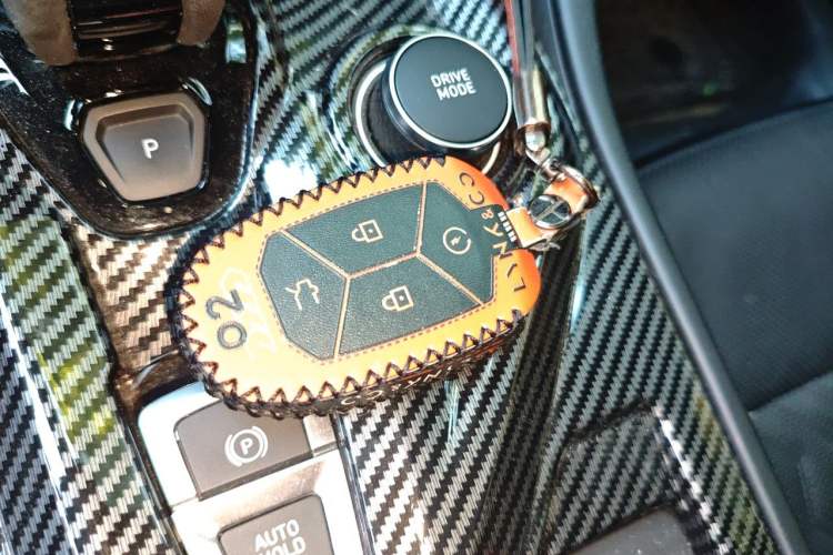 Used Lynk & Co 02 Hatchback 2021 2.0TD Halo Driving Control Kit Edition Vehicle Key