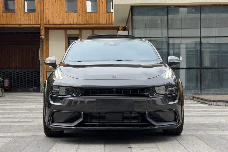 Used Lynk & Co 02 Hatchback 2021 2.0TD Halo Front