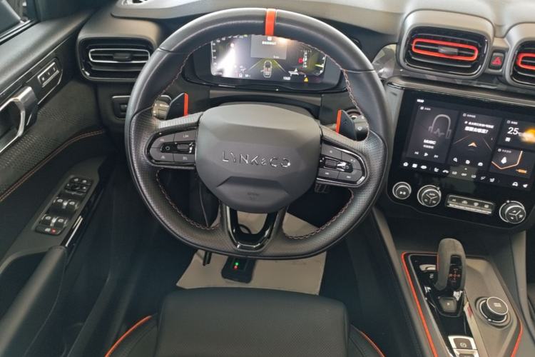 Used Lynk & Co 02 Hatchback 2021 2.0TD Halo Steering Wheel