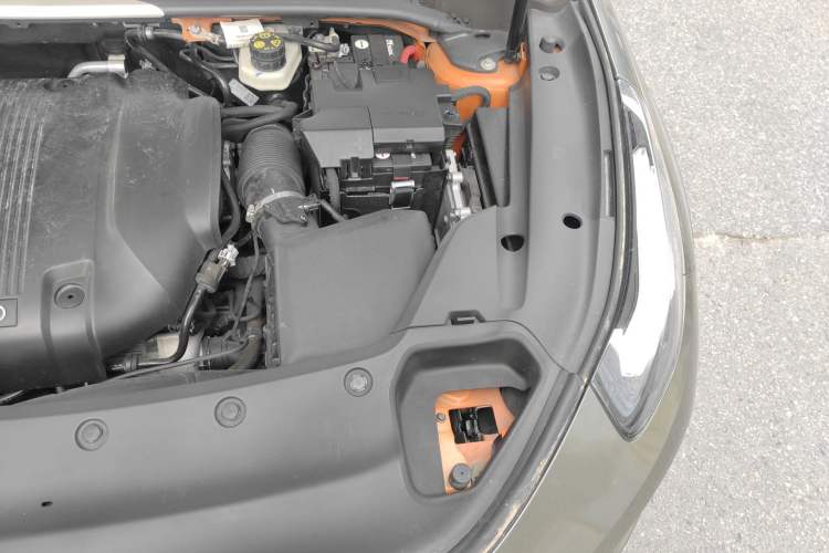 Used Lynk & Co 02 Hatchback 2021 2.0TD Halo Engine Bay Left