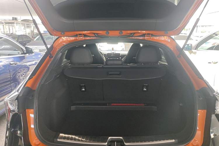 Used Lynk & Co 02 Hatchback 2021 2.0TD Halo Trunk