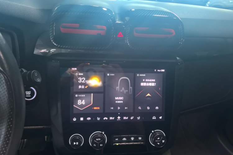 Used Lynk & Co 02 Hatchback 2021 2.0TD Halo Driving Control Kit Edition Audio And AC Panel