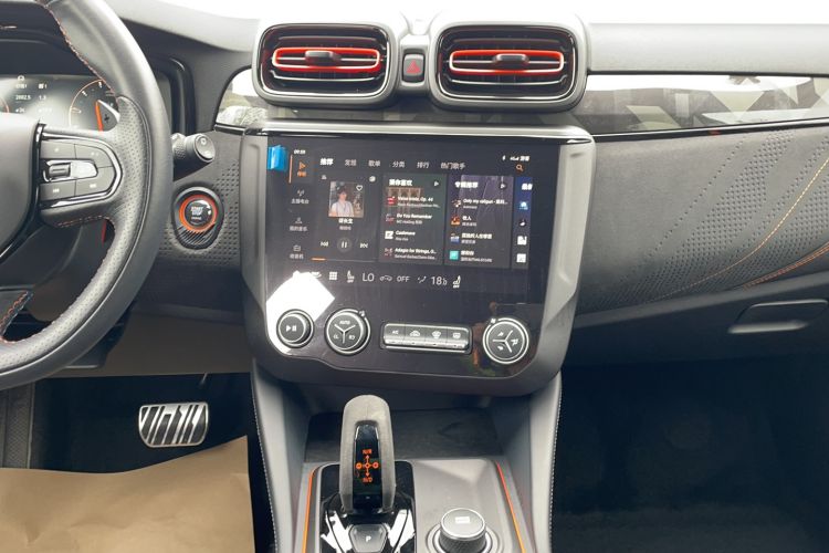Used Lynk & Co 02 Hatchback 2021 2.0TD Halo Audio And AC Panel