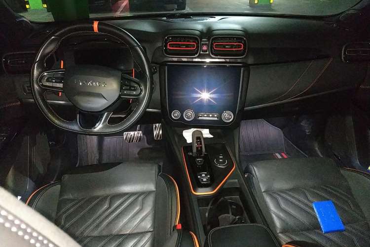 Used Lynk & Co 02 Hatchback 2021 2.0TD Halo Center Console
