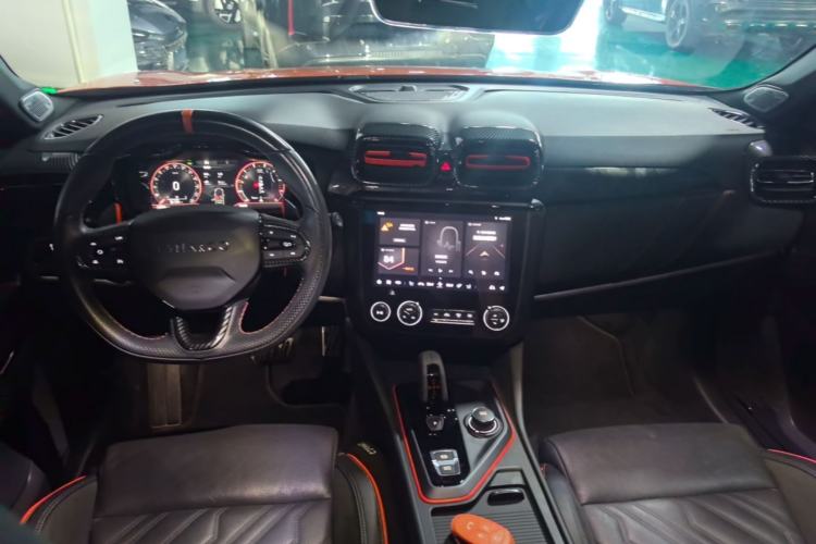 Used Lynk & Co 02 Hatchback 2021 2.0TD Halo Driving Control Kit Edition Center Console