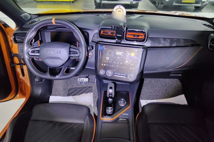 Used Lynk & Co 02 Hatchback 2021 2.0TD Halo Center Console