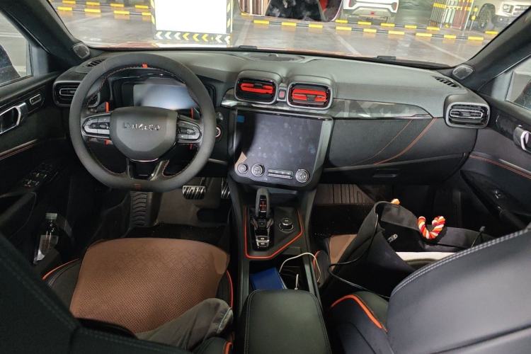Used Lynk & Co 02 Hatchback 2021 2.0TD Halo Center Console
