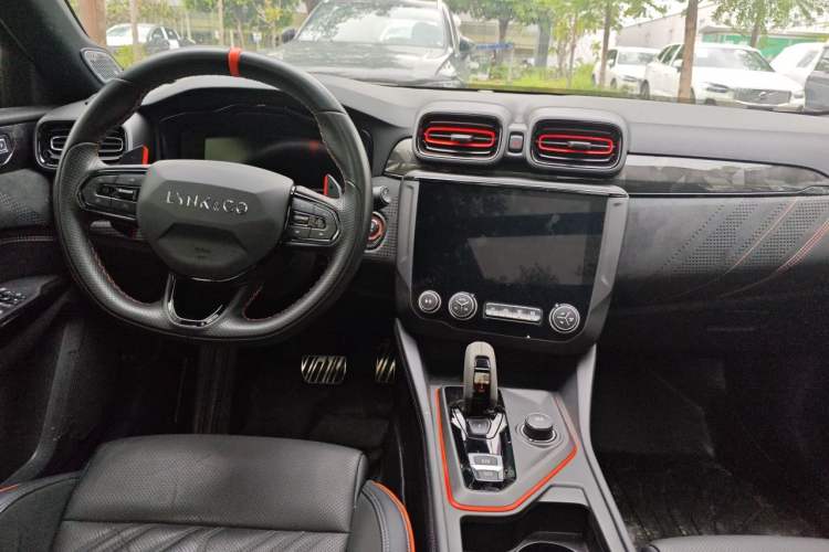 Used Lynk & Co 02 Hatchback 2021 2.0TD Halo Center Console
