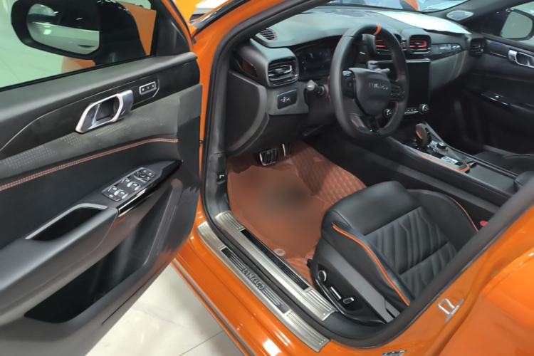 Used Lynk & Co 02 Hatchback 2021 2.0TD Halo Driver Seat