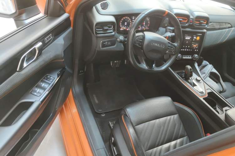 Used Lynk & Co 02 Hatchback 2021 2.0TD Halo Driver Seat
