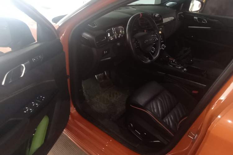 Used Lynk & Co 02 Hatchback 2021 2.0TD Halo Driving Control Kit Edition Driver Seat