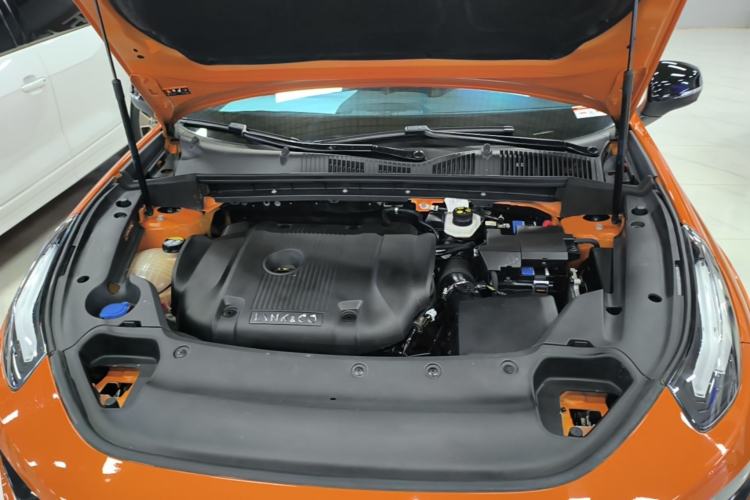 Used Lynk & Co 02 Hatchback 2021 2.0TD Halo Engine Bay