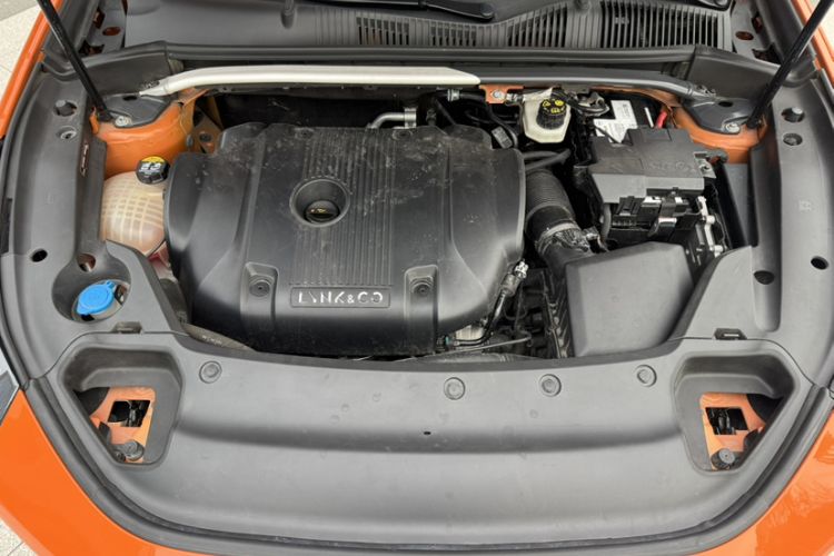 Used Lynk & Co 02 Hatchback 2021 2.0TD Halo Driving Control Kit Edition Engine Bay