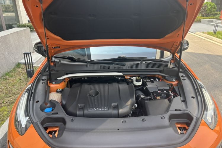 Used Lynk & Co 02 Hatchback 2021 2.0TD Halo Driving Control Kit Edition Engine Bay