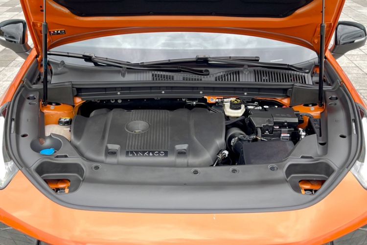 Used Lynk & Co 02 Hatchback 2021 2.0TD Halo Engine Bay