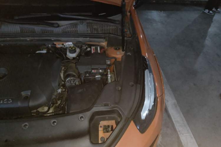 Used Lynk & Co 02 Hatchback 2021 2.0TD Halo Engine Bay Left