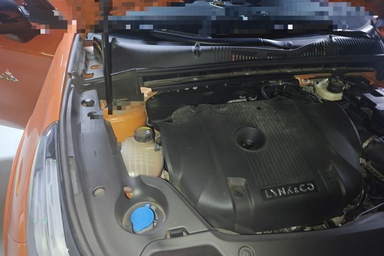 Used Lynk & Co 02 Hatchback 2021 2.0TD Halo Driving Control Kit Edition Engine Bay Right