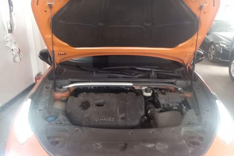 Used Lynk & Co 02 Hatchback 2021 2.0TD Halo Driving Control Kit Edition Engine Bay