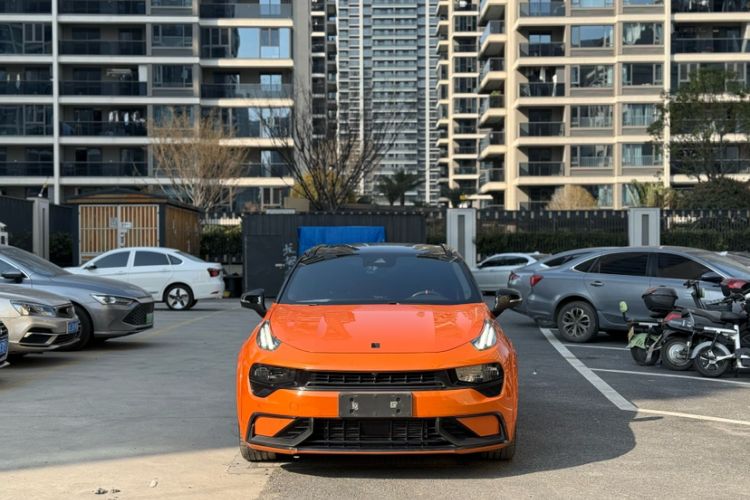 Used Lynk & Co 02 Hatchback 2021 2.0TD Halo Exterior 1