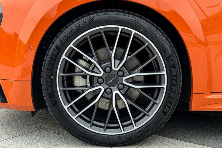 Used Lynk & Co 02 Hatchback 2021 2.0TD Halo Driving Control Kit Edition Exterior 3